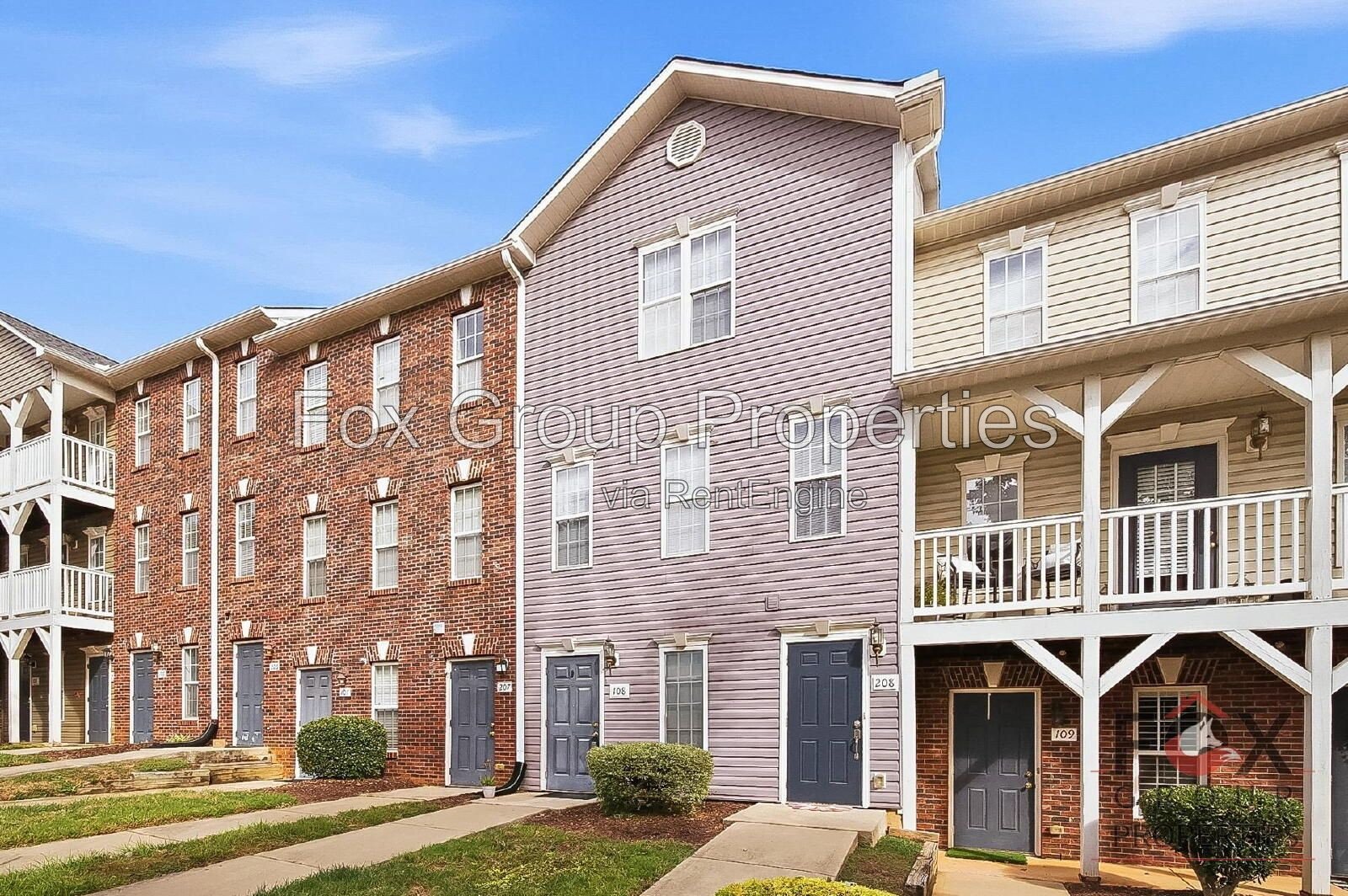 Desirable 1-Bedroom Condo in Prime Mooresville Location – First-Floor Unit! property image