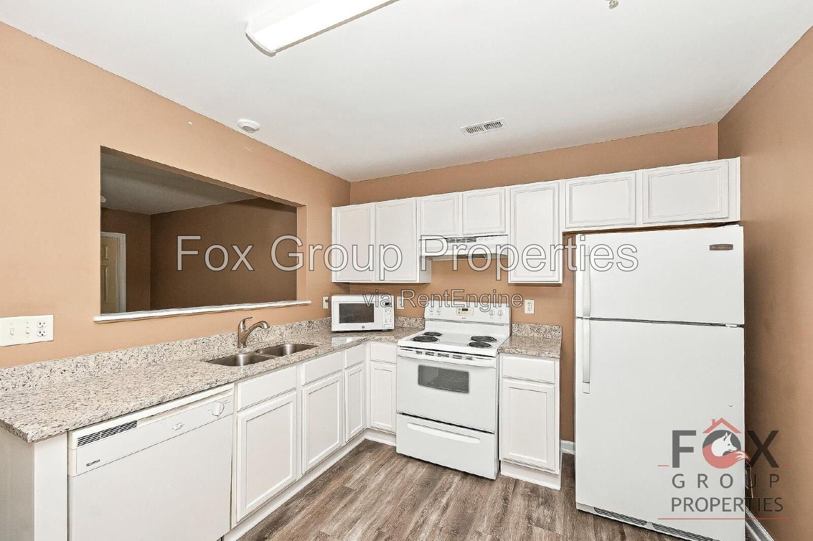 Desirable 1-Bedroom Condo in Prime Mooresville Location – First-Floor Unit! property image