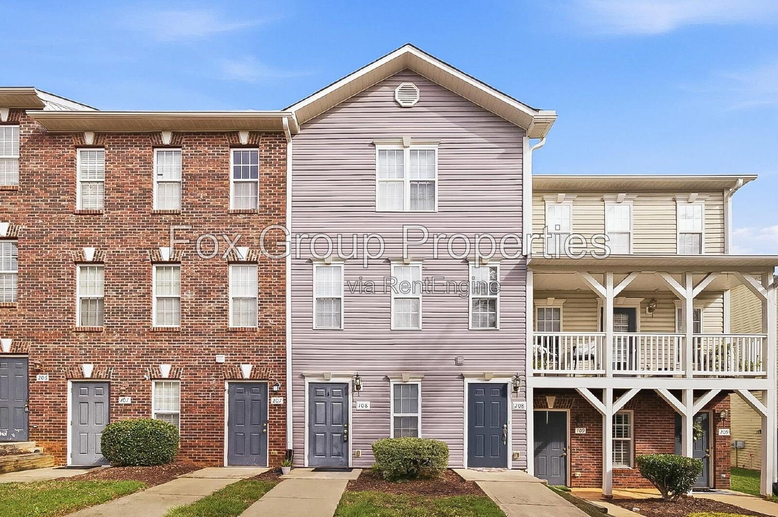 Desirable 1-Bedroom Condo in Prime Mooresville Location – First-Floor Unit! property image