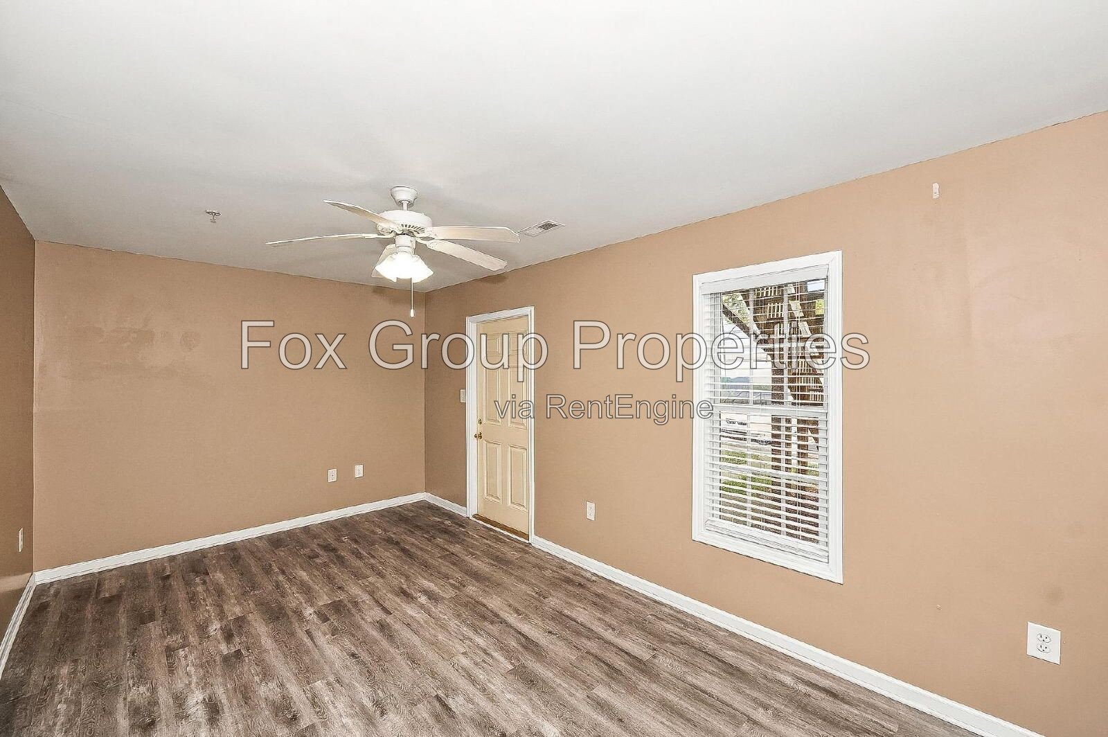 Desirable 1-Bedroom Condo in Prime Mooresville Location – First-Floor Unit! property image