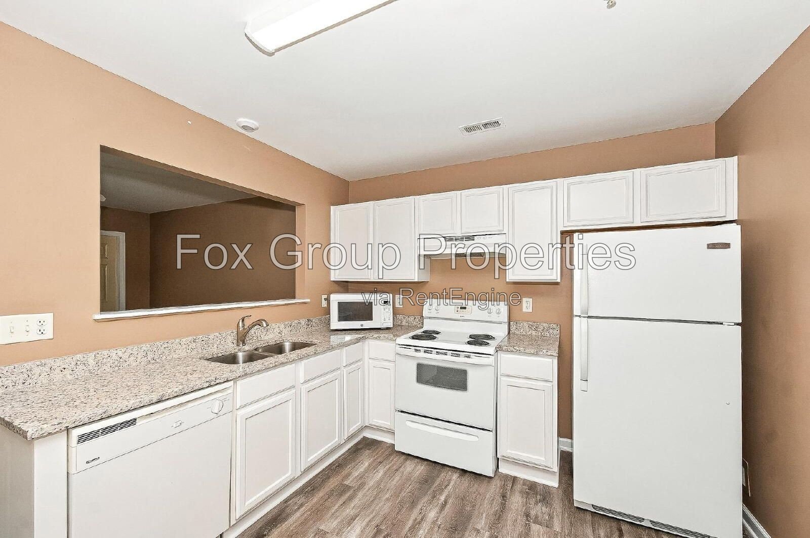 Desirable 1-Bedroom Condo in Prime Mooresville Location – First-Floor Unit! property image